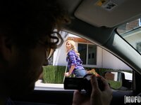 Pervs On Patrol - Twerking Blonde Blows Insurance Guy - 08/11/2017